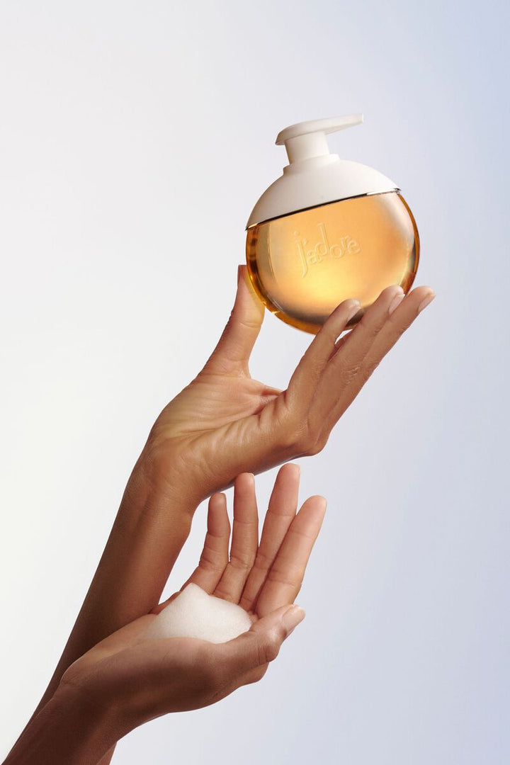 Dior  
J’adore Les Adorables Golden gel 💛✔️