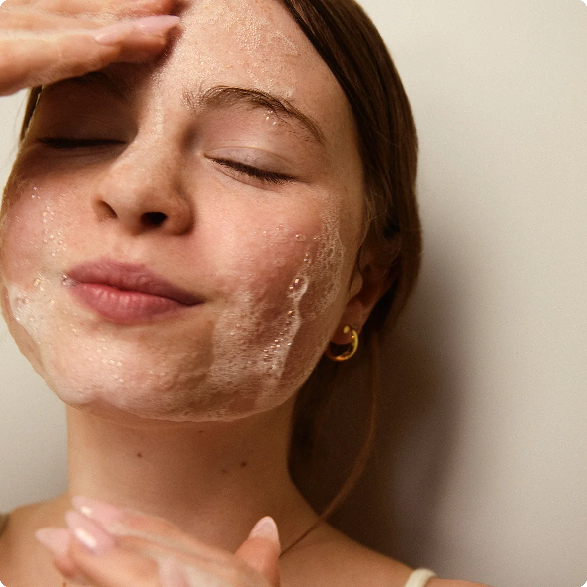 Sincerely Yours 
Kindly Clean Hydrating Cleanser 🩷