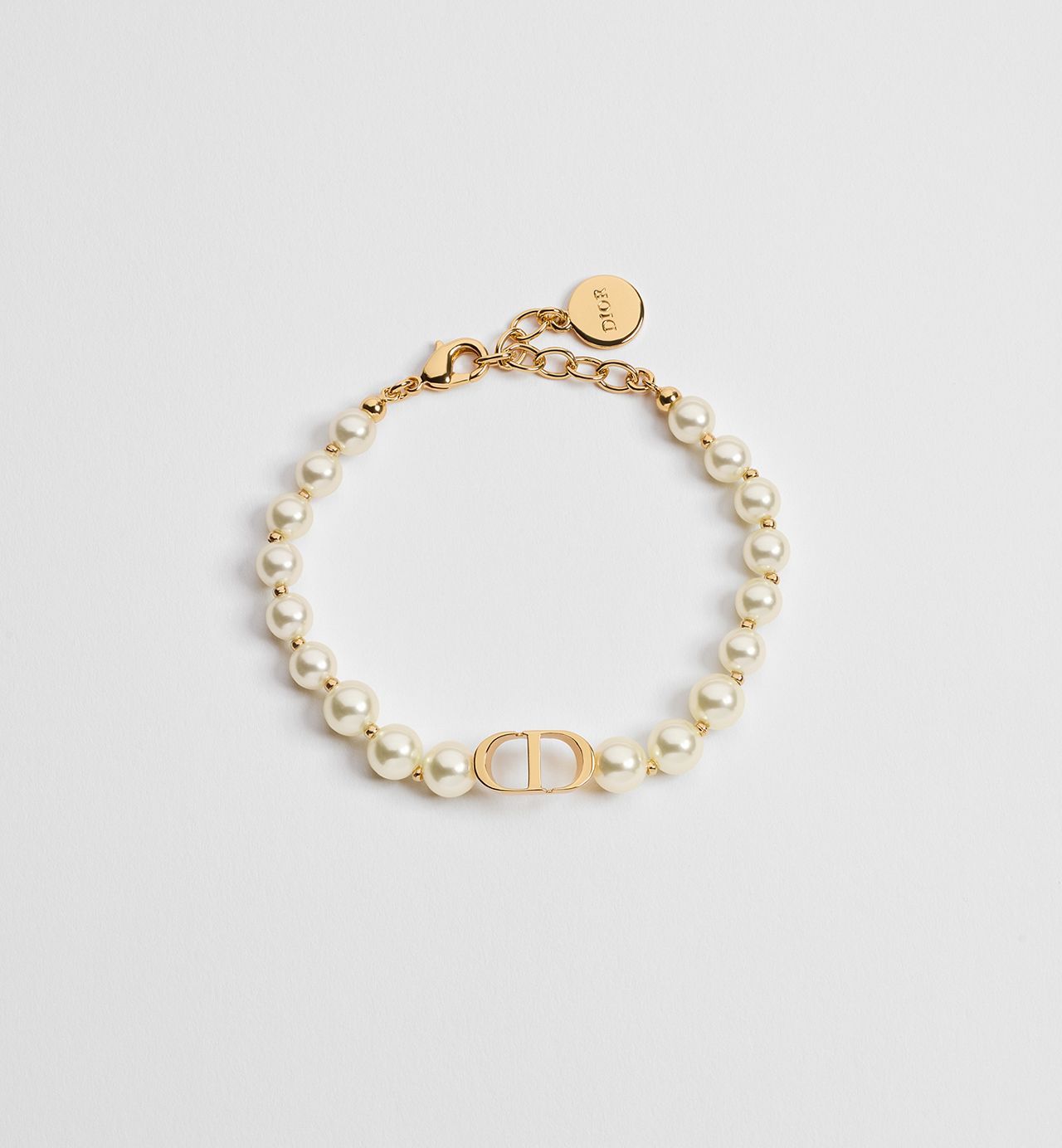 Dior  
Pearl 30 Montaigne Bracelet 🤍