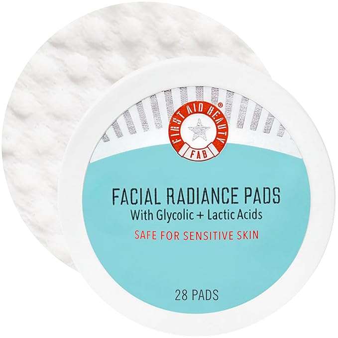 First Aid Beauty     
Brighten + Glow Facial Radiance Pads with Glycolic + Lactic Acids 🩵