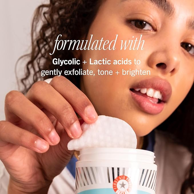 First Aid Beauty     
Brighten + Glow Facial Radiance Pads with Glycolic + Lactic Acids 🩵