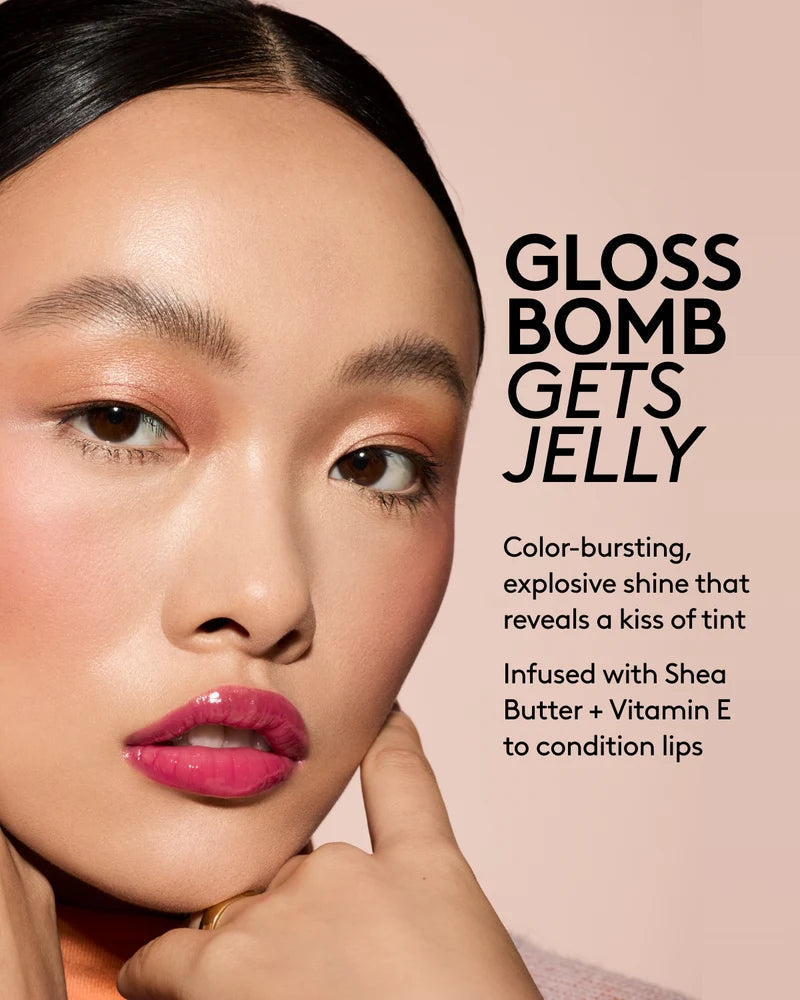 Fenty Beauty  
Gloss Bomb Burst COLOR-INTENSIFYING Lip Gloss Luminizer  💕
