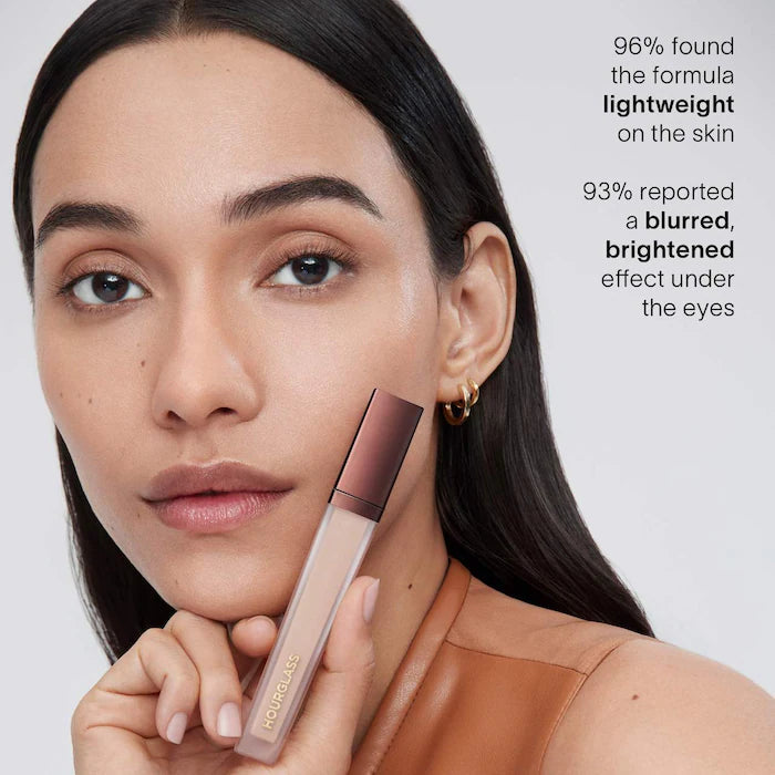 Hourglass     
Vanish airb rush concealer - 1 Birch 🤎
