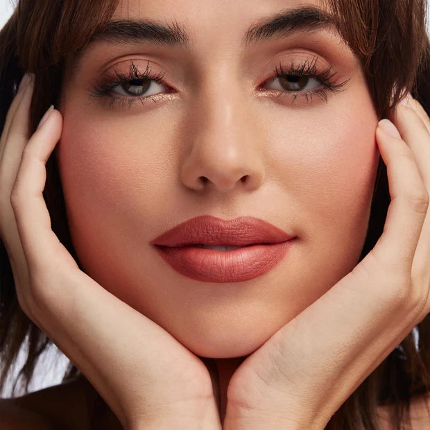 Colourpop  
Lippi Pencil Lip Liner - Brink 🧡