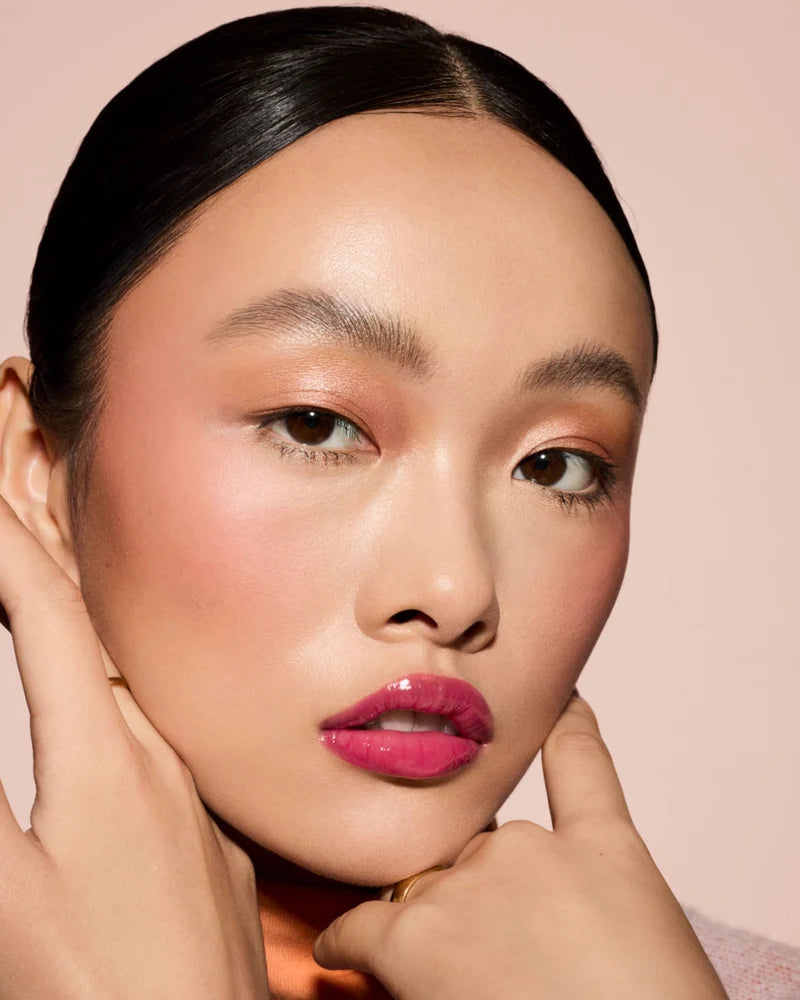 Fenty Beauty  
Gloss Bomb Burst COLOR-INTENSIFYING Lip Gloss Luminizer  💕