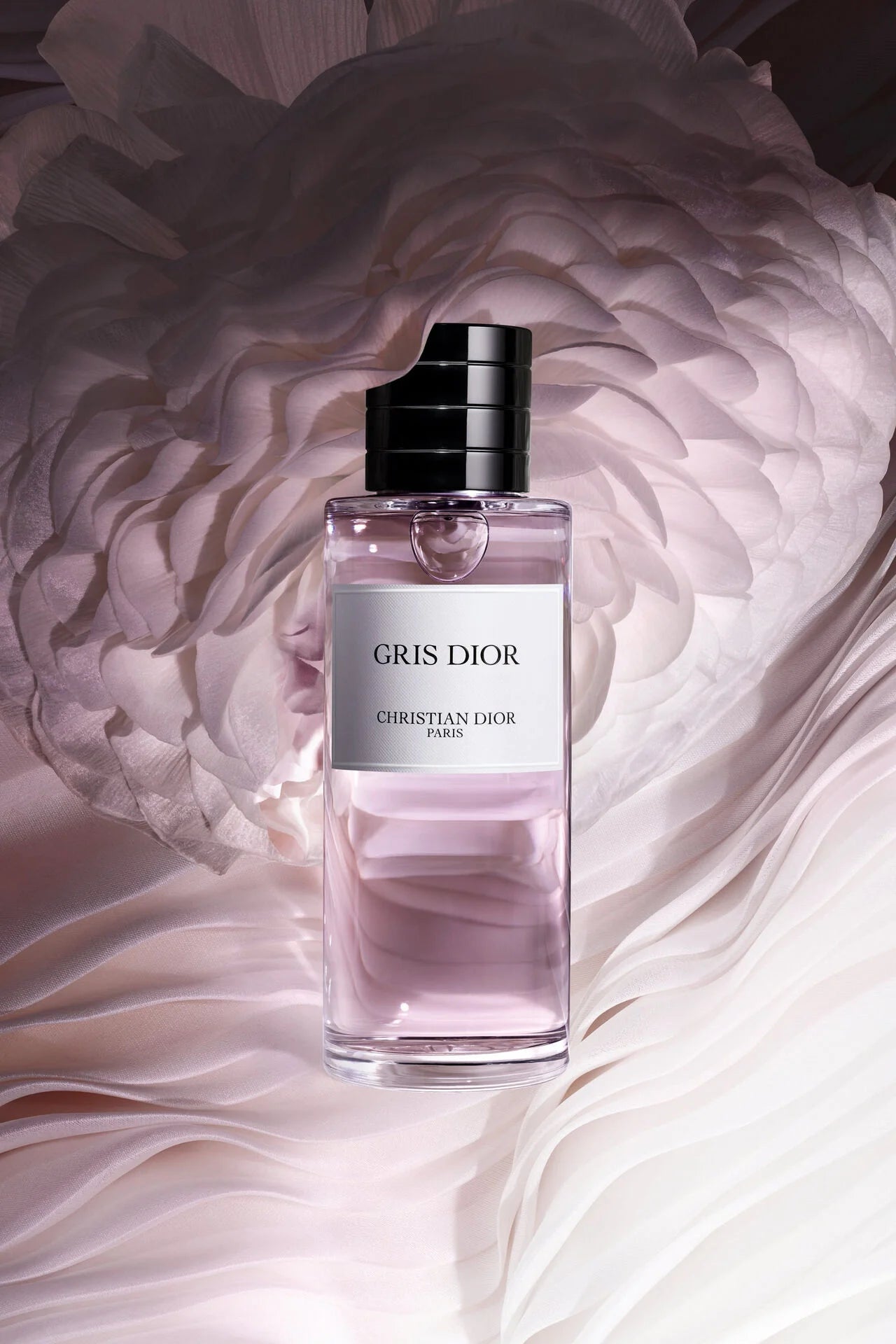 Christian  
Dior Gris Dior 🩷✔️