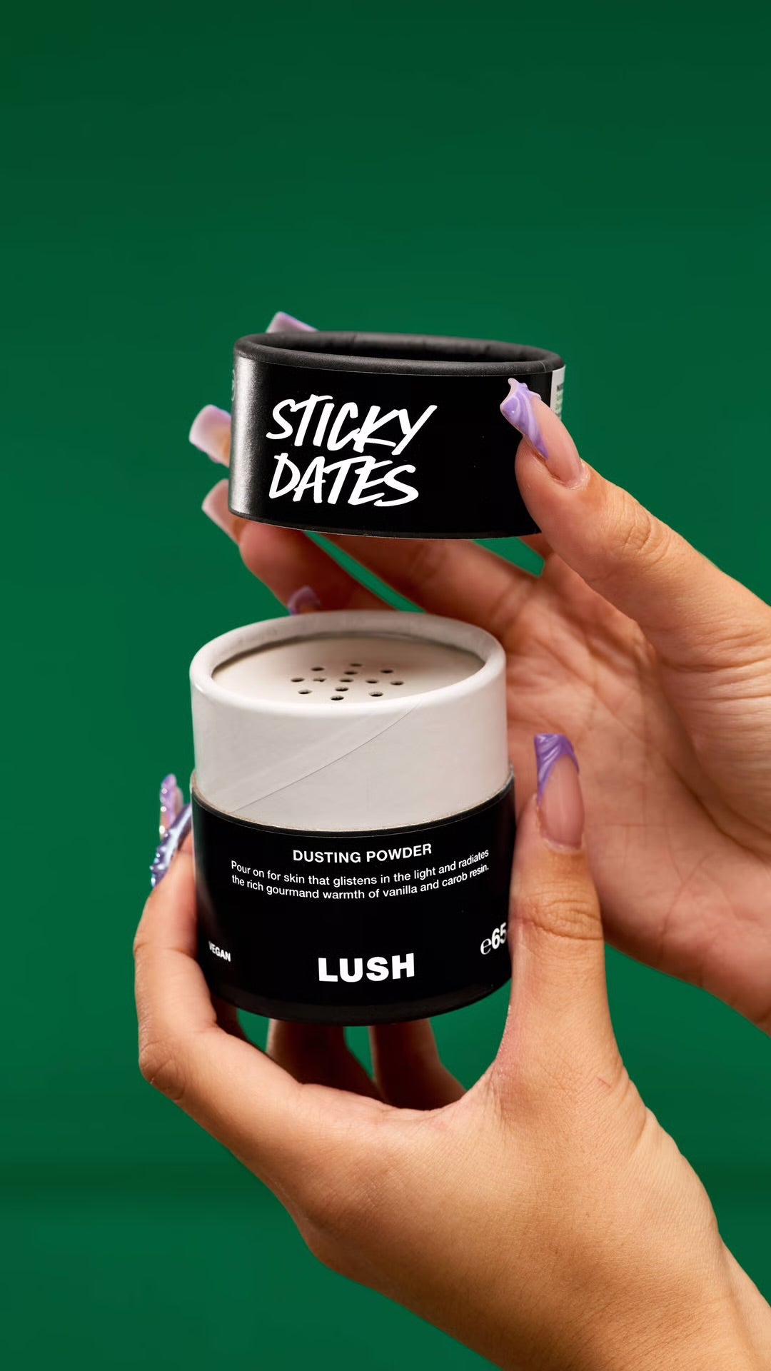 Lush 
Sticky Dates DUSTING POWDER 🖤