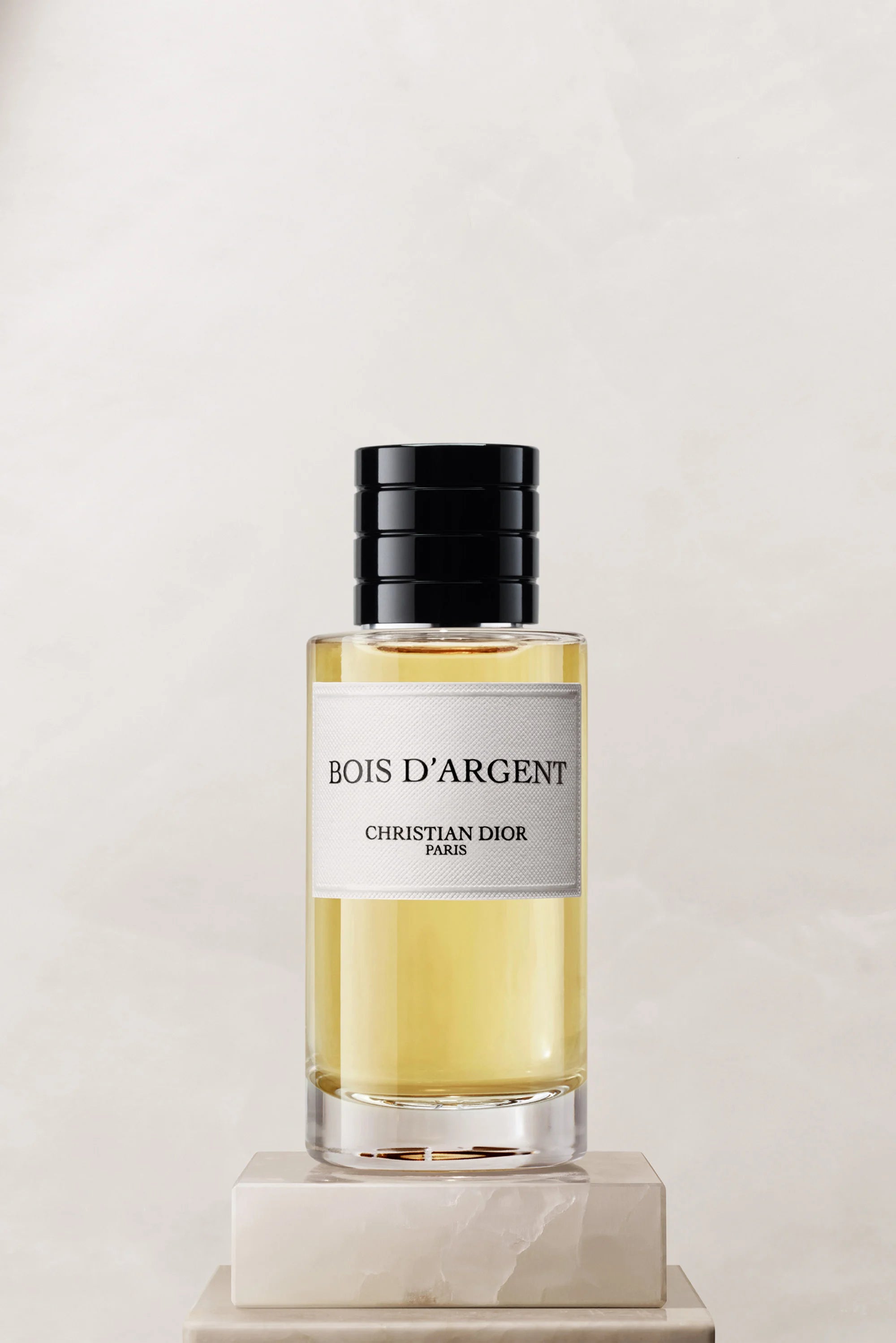 Christian Dior      
Bois d'Argent Eau De Parfum     
🩷🩷
