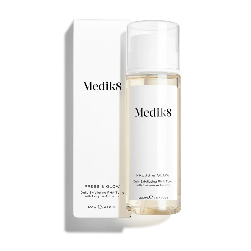 Medik8 
PRESS & GLOW®
Daily Exfoliating PHA Tonic with Enzyme Activator Toner 🤍
