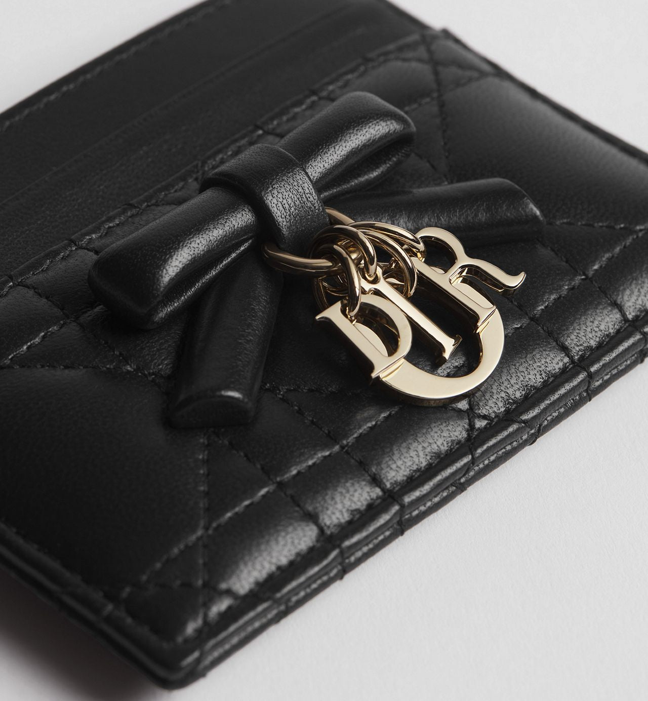 Dior 
Lady Dior Freesia Card Holder 🖤