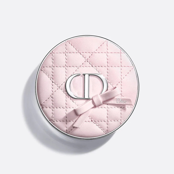 Dior
Forever Cushion Compact Foundation + Cushion Case 🩷