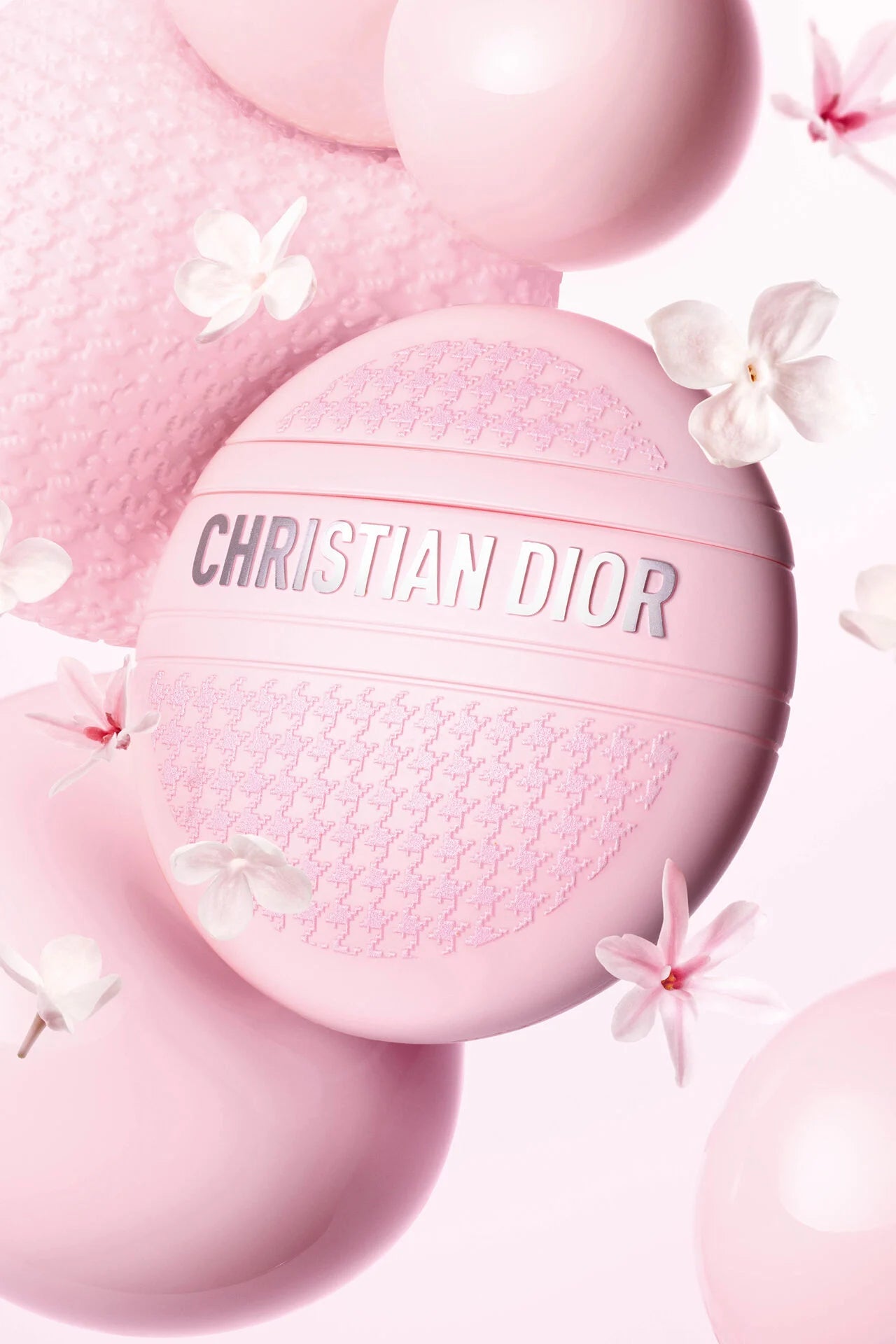 Miss Dior  
Melt-In Hand Cream 🩷