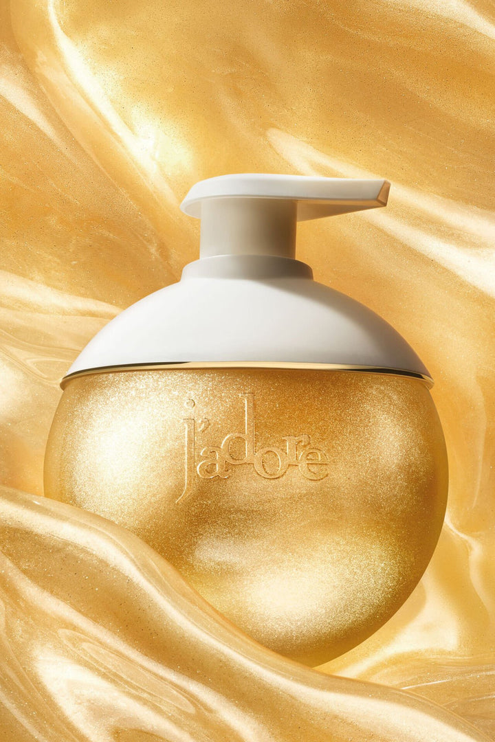 Dior 
J’adore Les Adorables Shimmering Oil 💛✔️