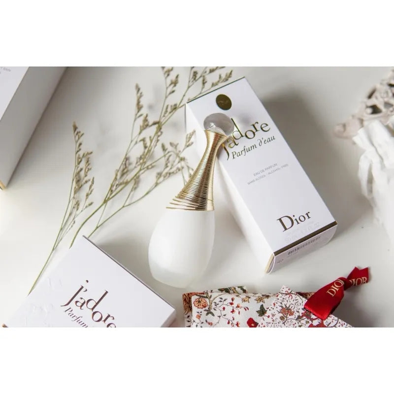 DIOR       
J'adore Parfum d'Eau     
🤍✔️