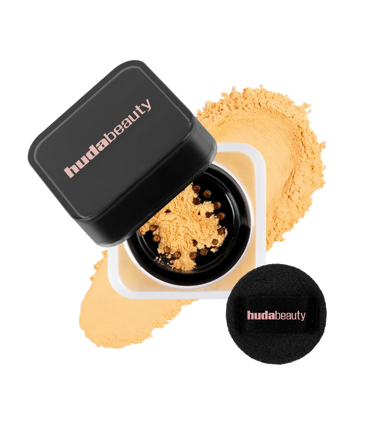 Huda Beauty  
Mini Easy Bake Loose Baking & Setting Powder
Kunafa 🧡