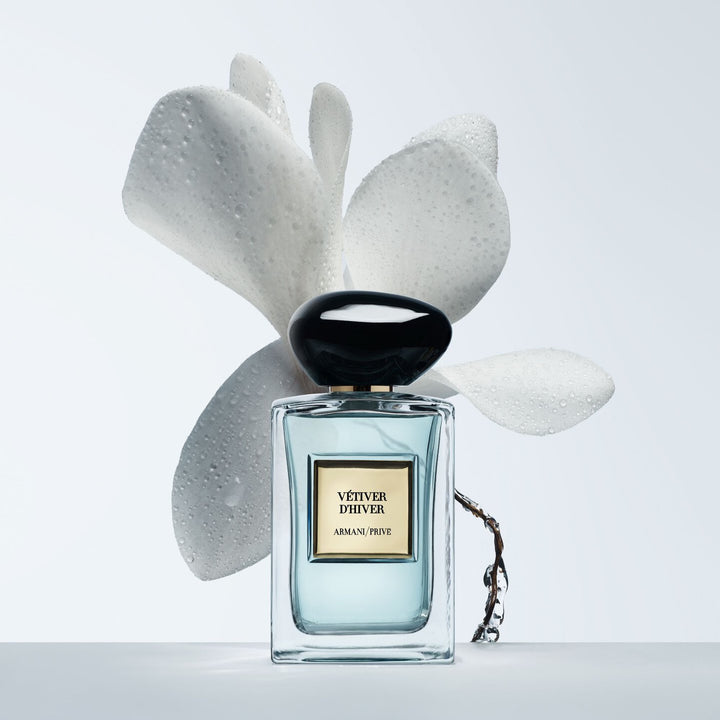 Giorgio Armani      
ARMANI/PRIVÉ VÉTIVER D'HIVER      
🤍🤍