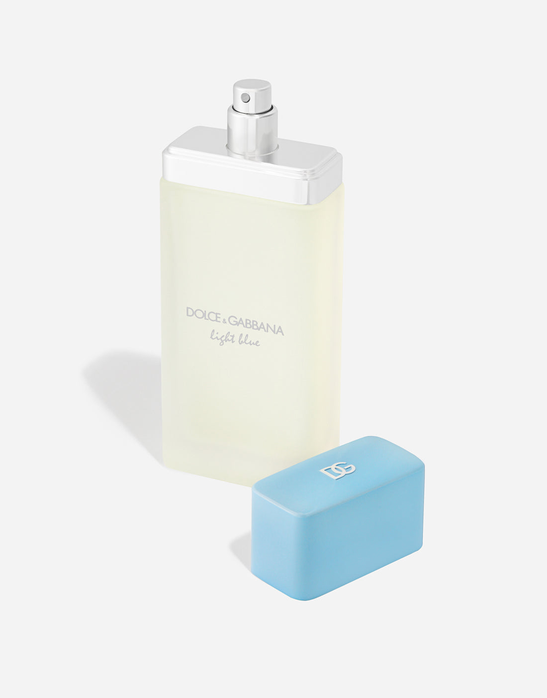 Dolce & Gabbana      
Light Blue Eau De Toilette     
🩵🩵