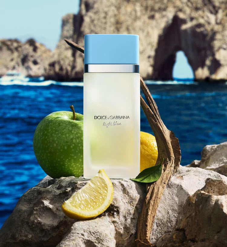 Dolce & Gabbana      
Light Blue Eau De Toilette     
🩵🩵