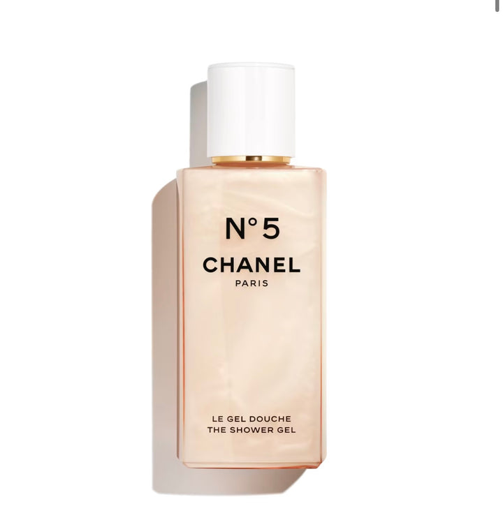 Chanel
N°5 The Shower Gel ♥️