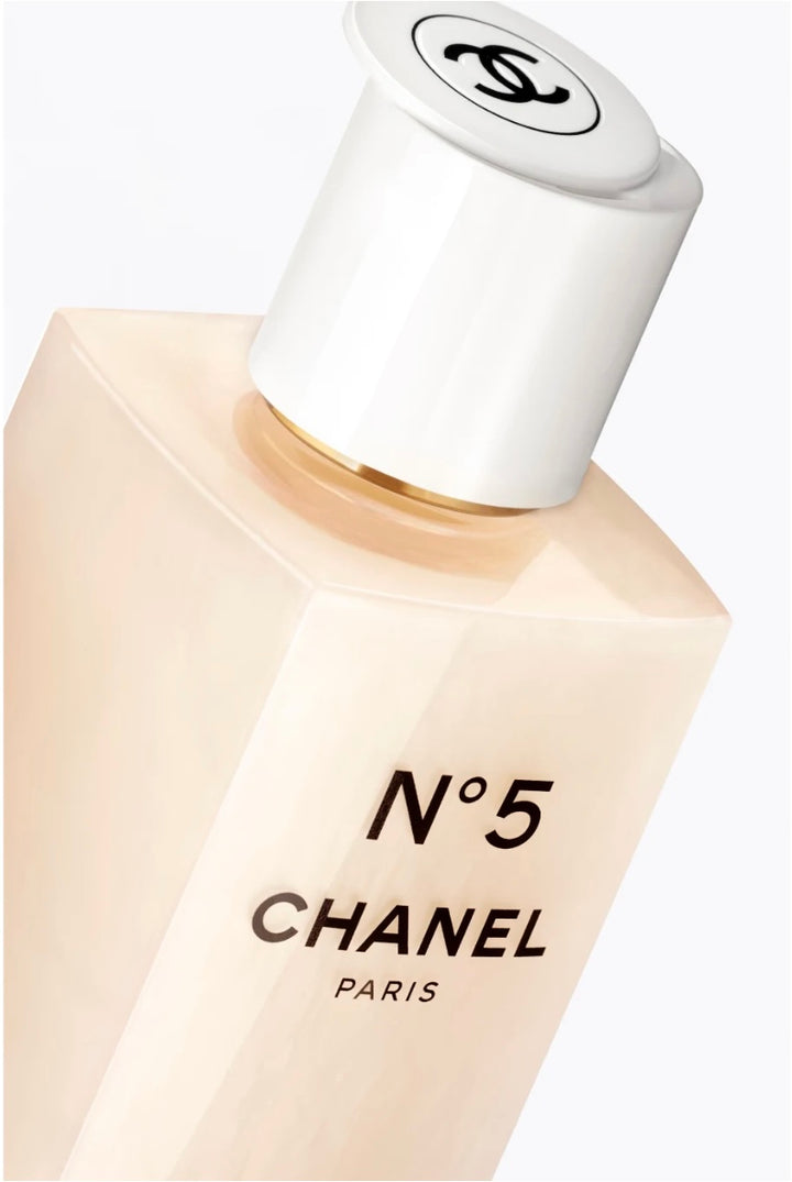 Chanel
N°5 The Shower Gel ♥️