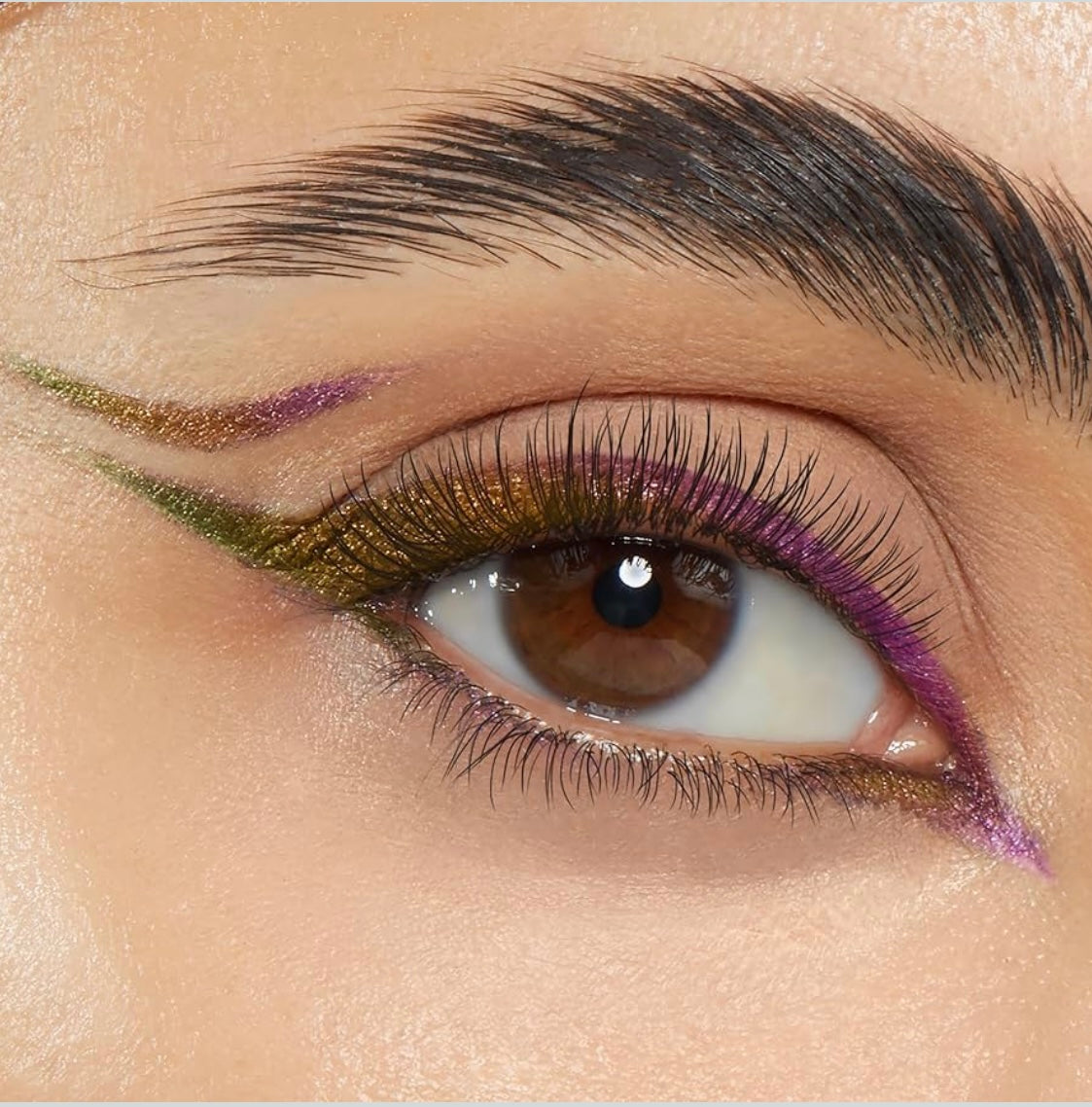 ColourPop       
Crème Gel Waterproof Chrome Eyeliner 💜