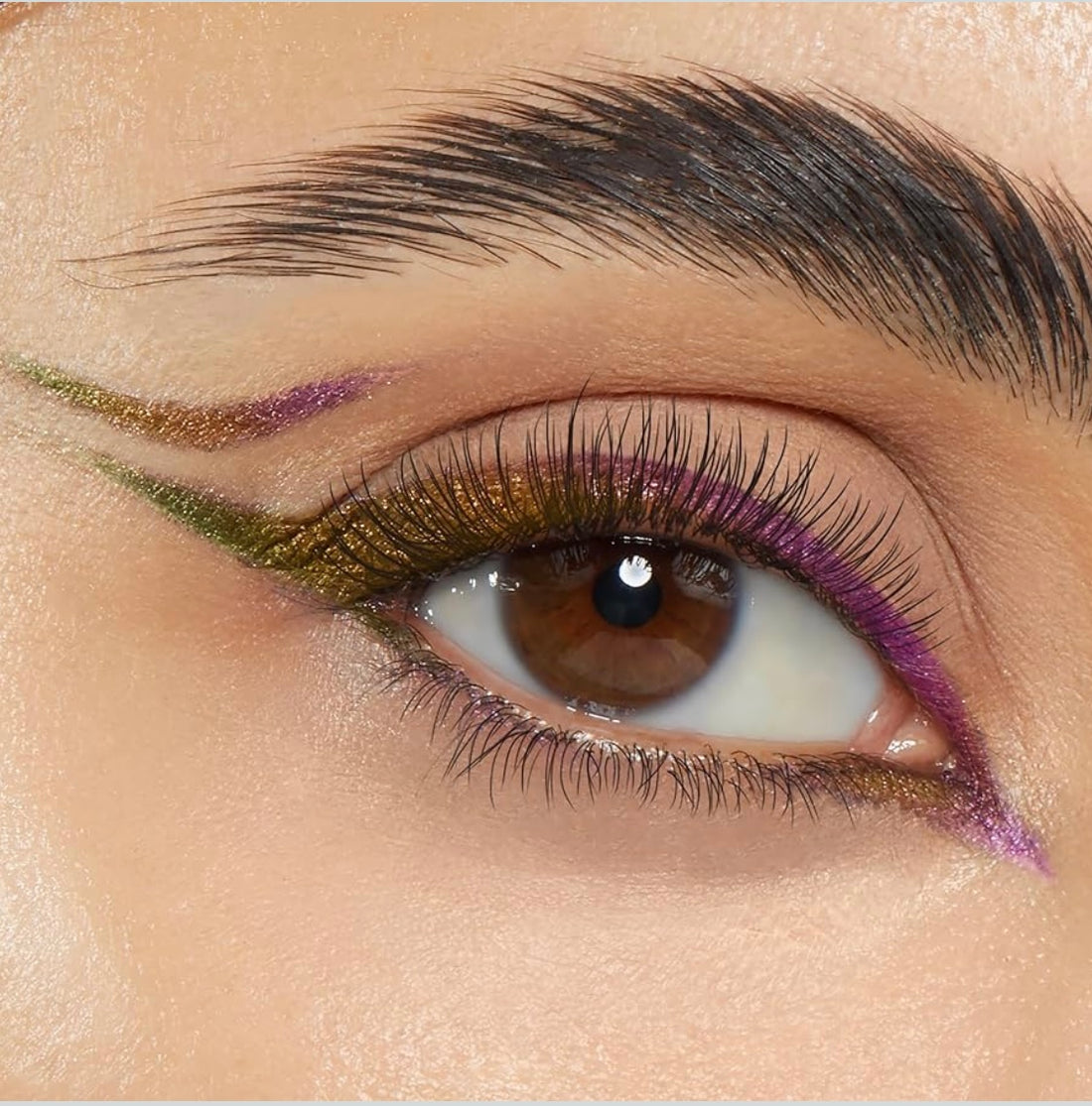 ColourPop       
Crème Gel Waterproof Chrome Eyeliner 💜