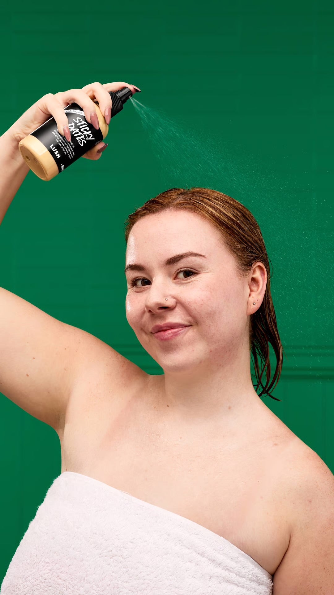 Lush
Sticky Dates Hair Primer 🤎