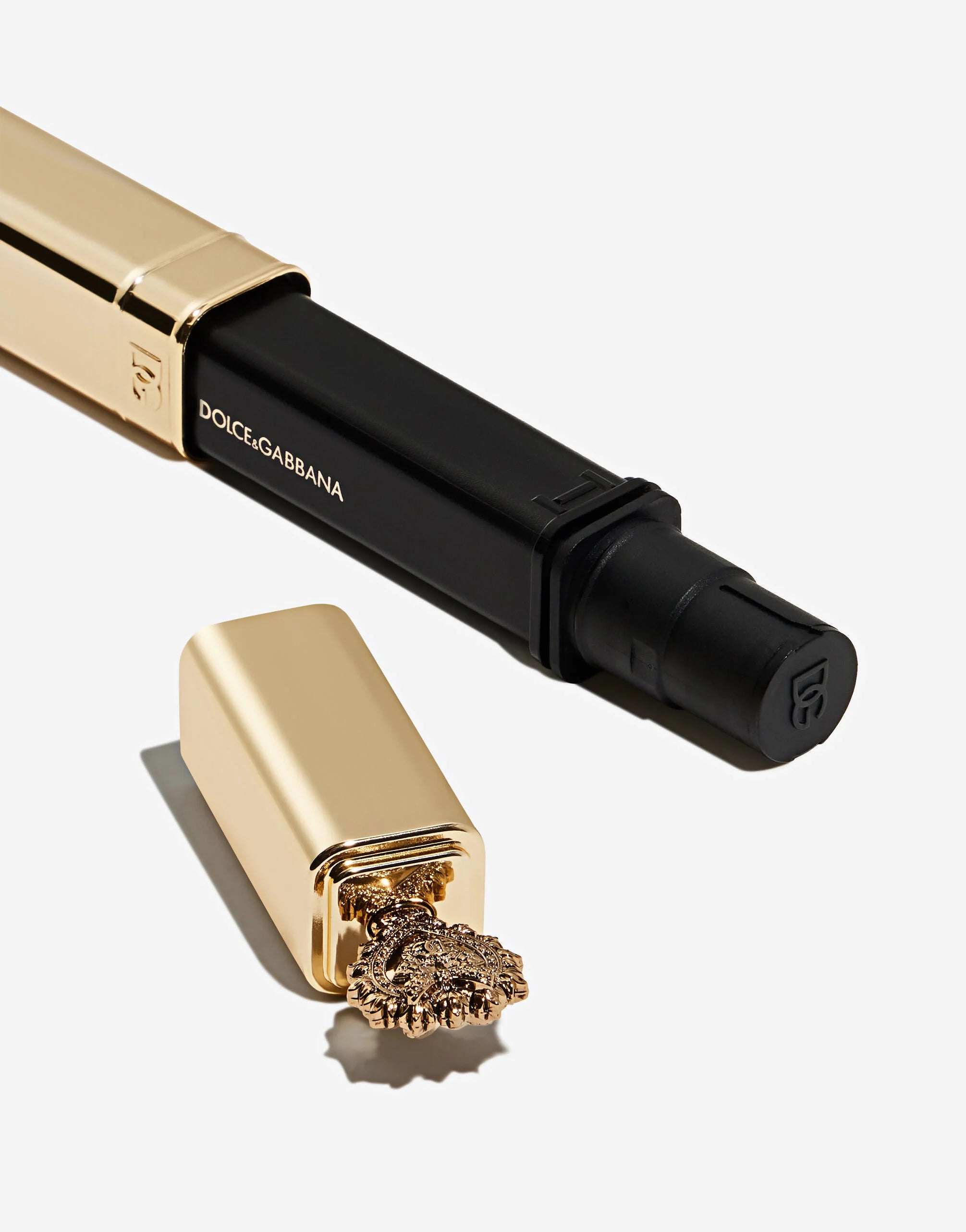 Dolce & Gabbana 
Everfull XL Mascara 🖤