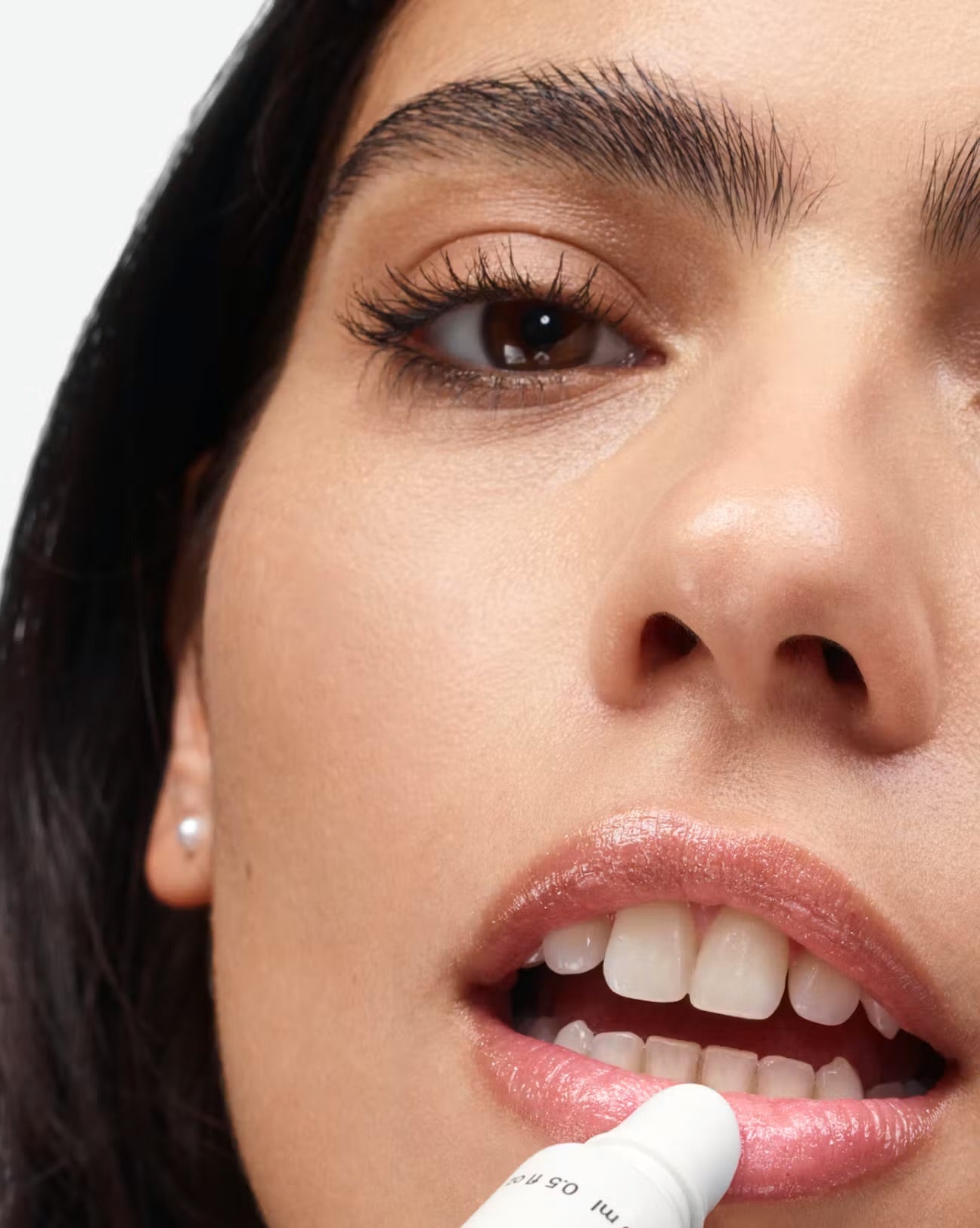Glossier  
Birthday Lip Balm Dotcom (no box) 🩵