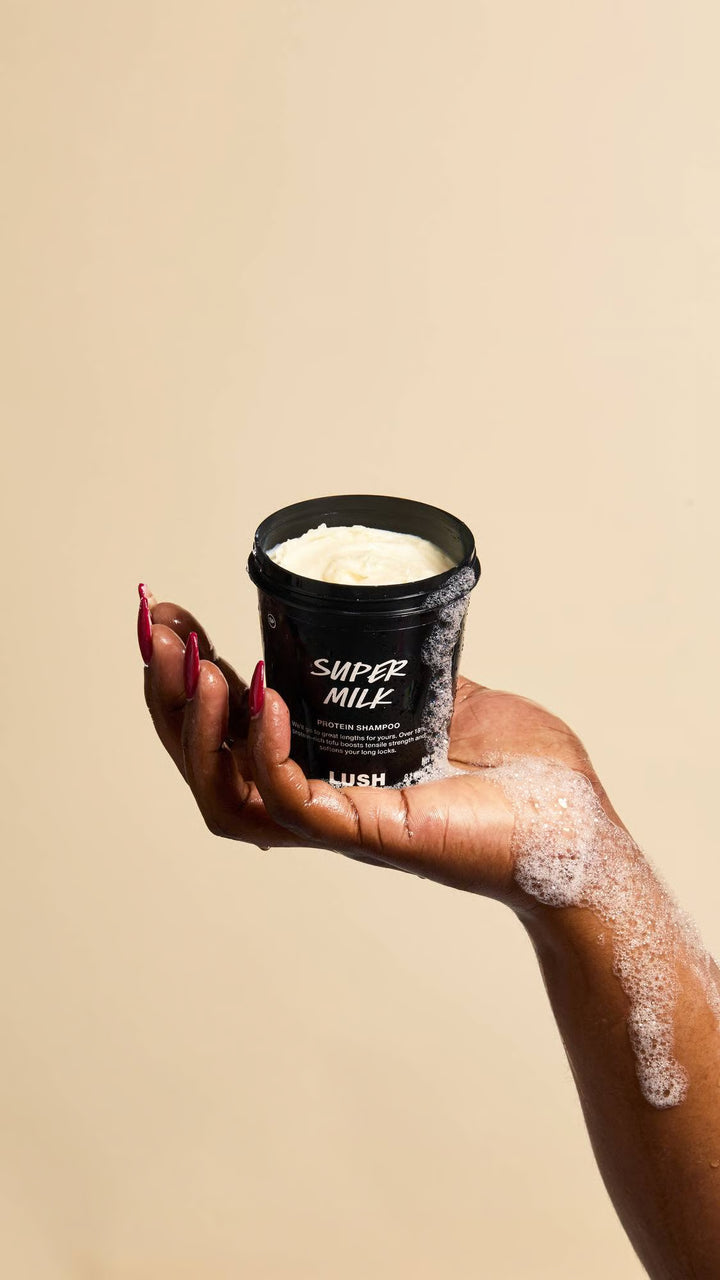 Lush
Super Milk Shampoo 🖤