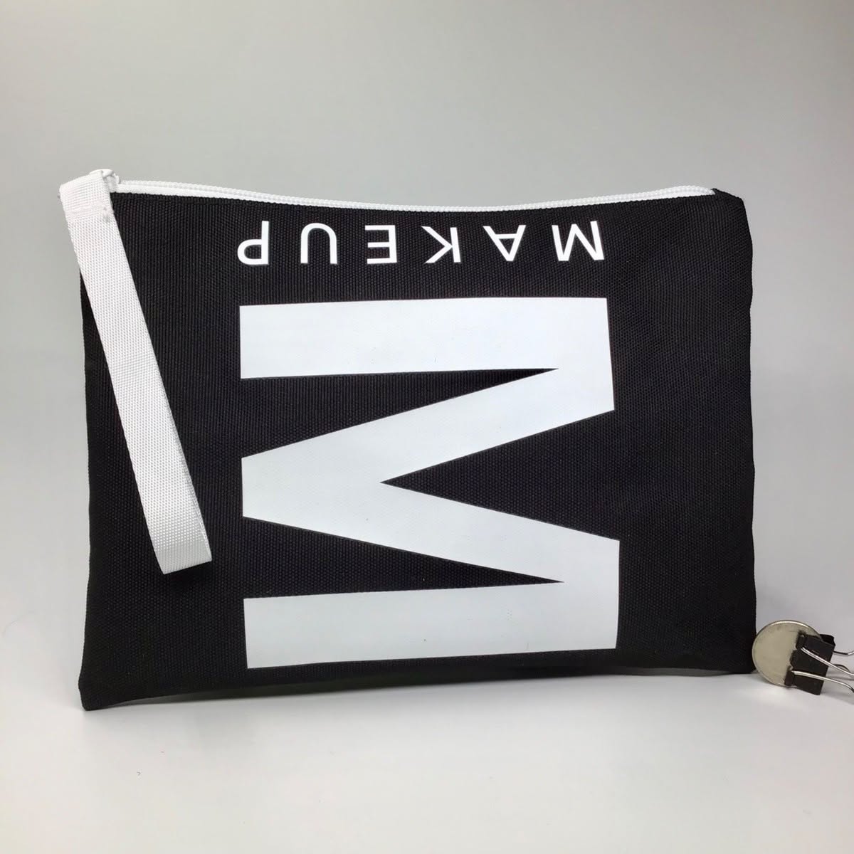 Milk    
Makeup Makeup Bag 🖤