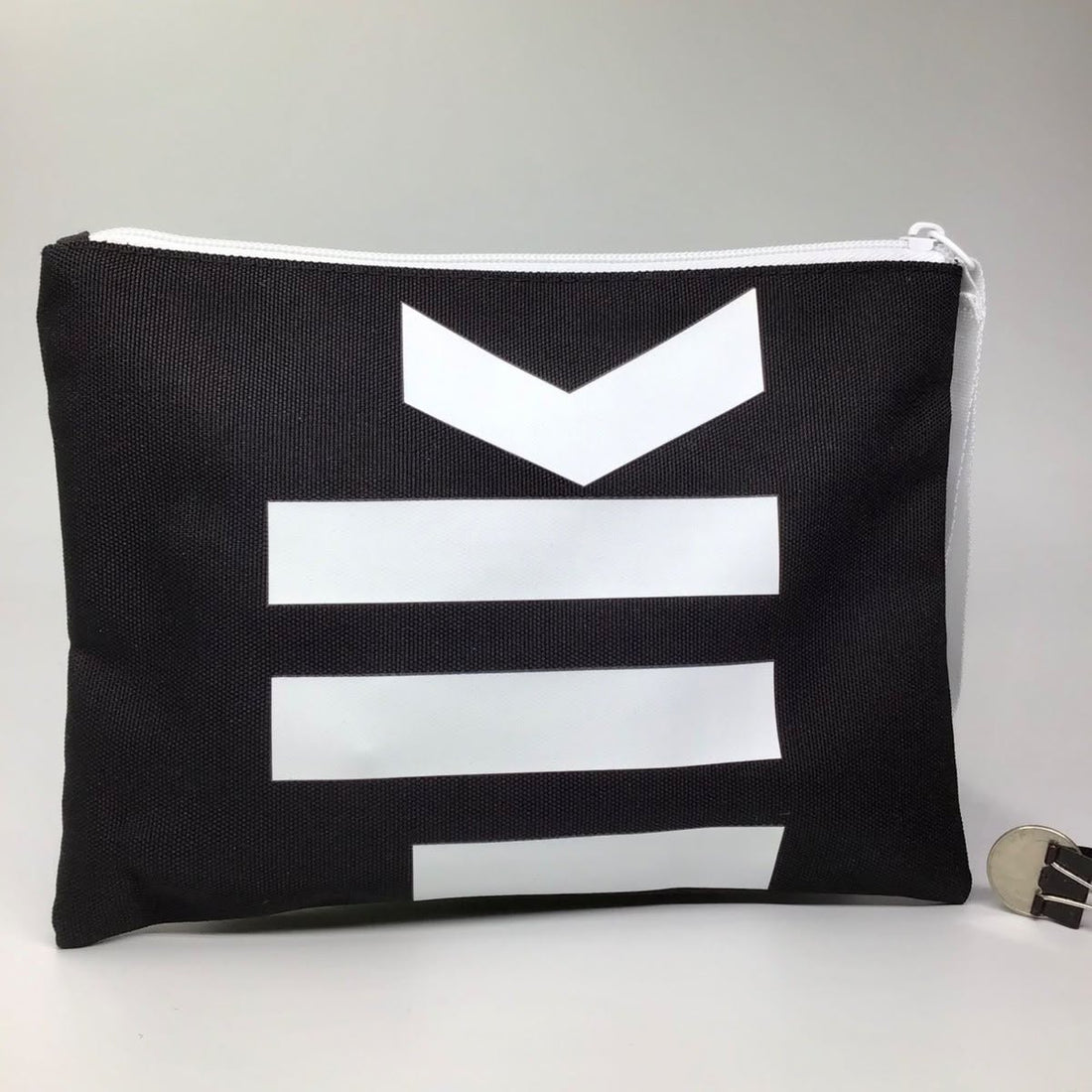 Milk    
Makeup Makeup Bag 🖤