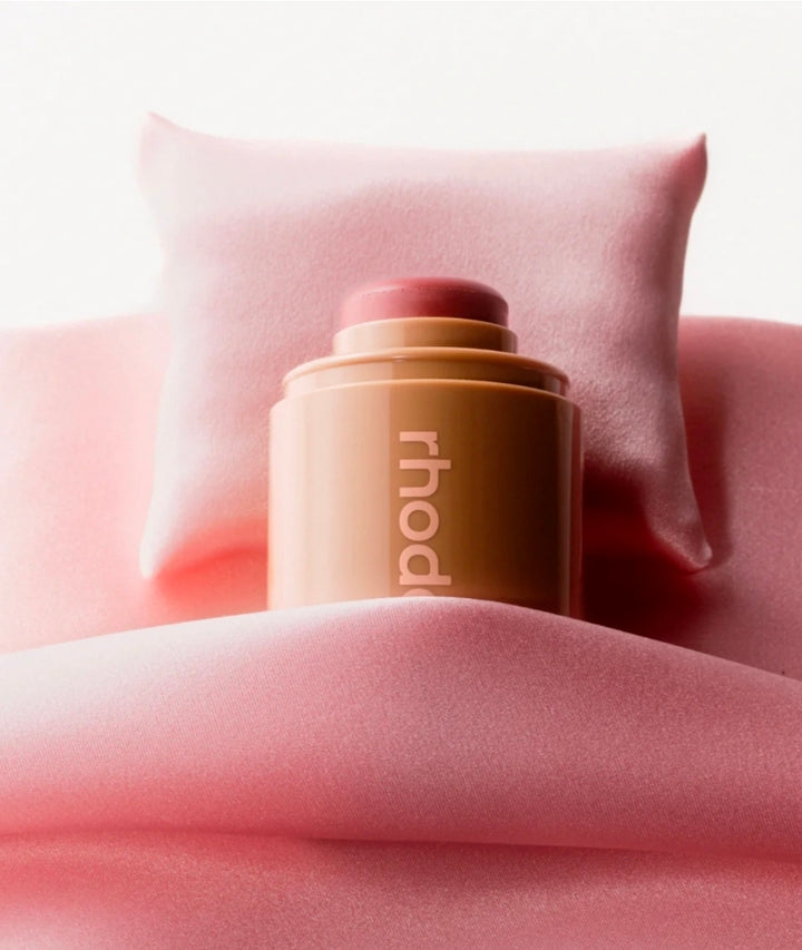 Rhode pocket blush Sleepy Girl - Soft Muave 
The natural flush ♥️