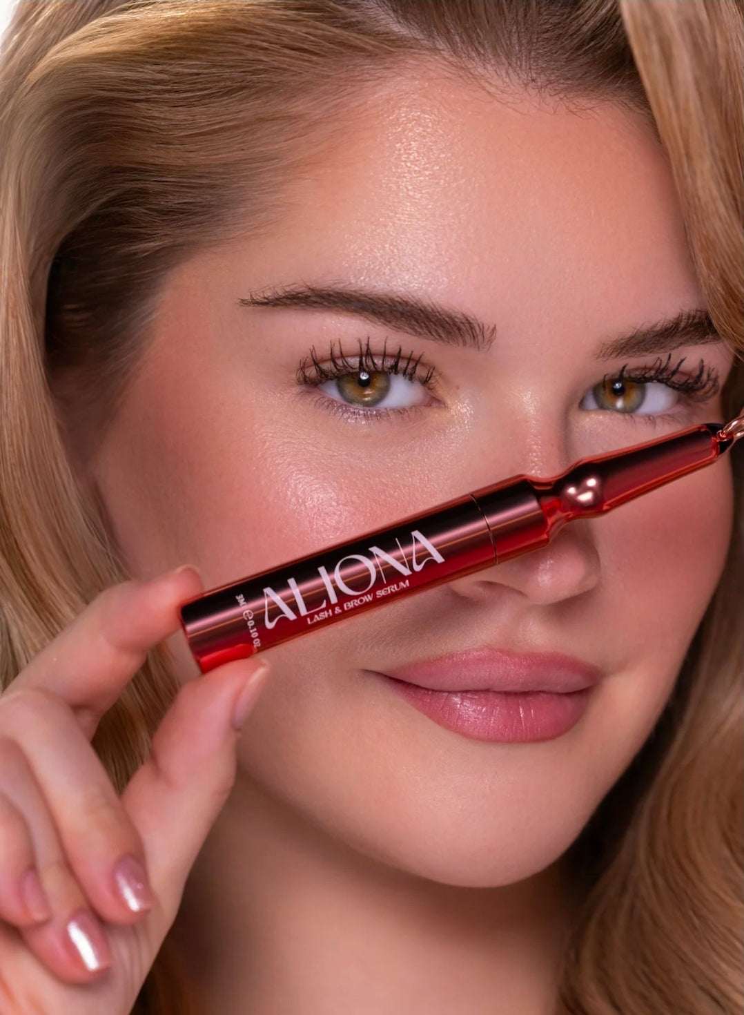 Aliona     
Lash & Brow Serum 🤍