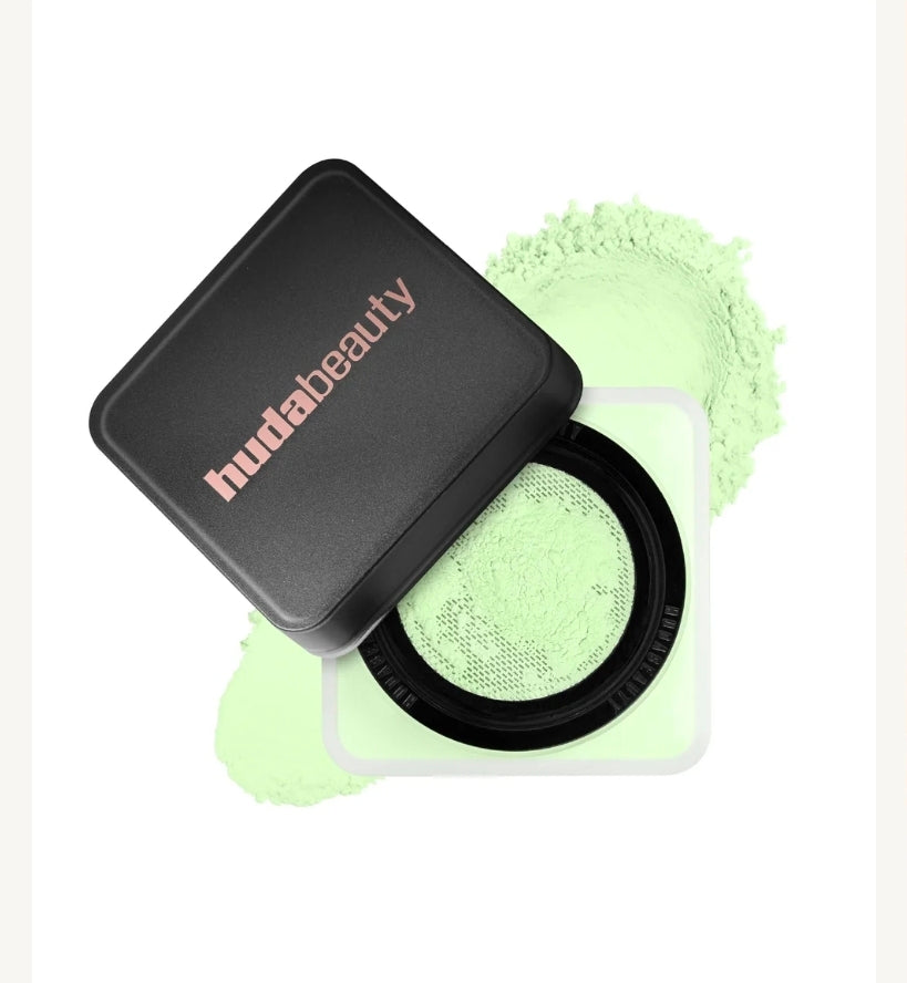 HUDA BEAUTY 
Easy Bake Loose Baking & Setting Powder 
Matcha Milk Cake 💚