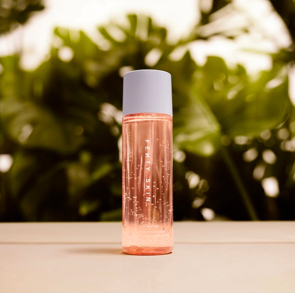 Fenty Skin
Fat Water Niacinamide Pore-Refining Toner Serum ♥️