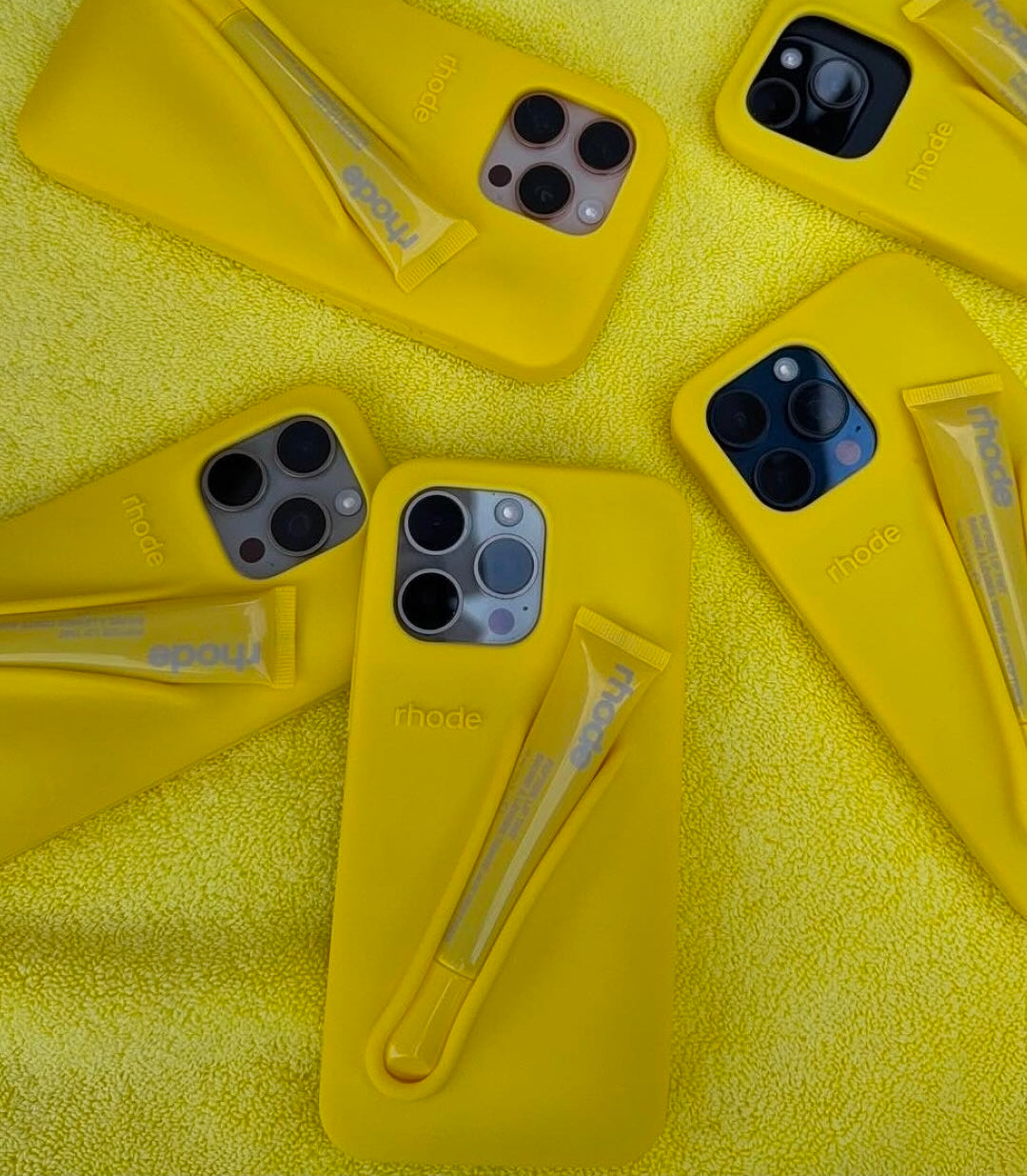 Rhode Lemontini Iphone Lip case ♥️