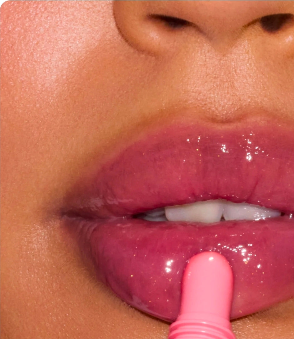 Rhode sweet pea - 
pearly warm pink Peptide Lip Treatment ♥️ new
