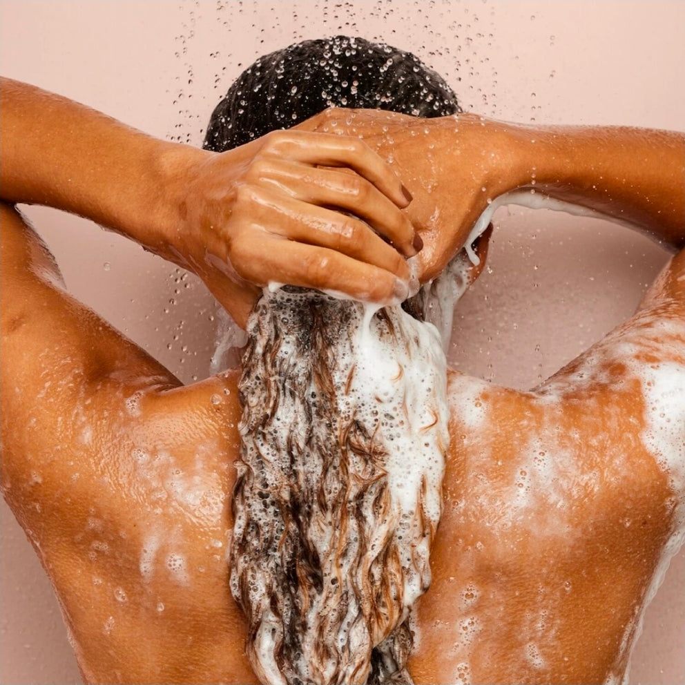 Fenty Hair
The Rich One Moisture Repair Shampoo ♥️