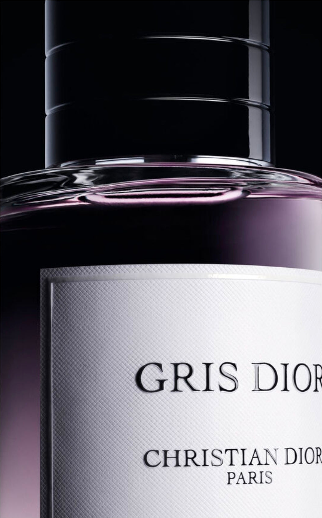 Dior Gris Dior
Unisex eau de parfum - chypre notes