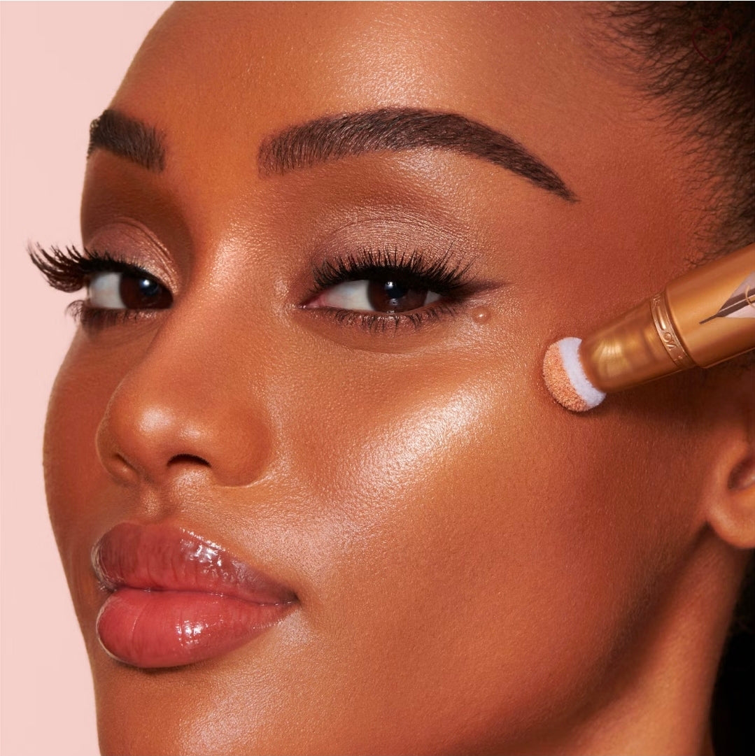 Charlotte Tilbury Beauty Light Wands Highlighter 
GOLDGASM ❤️