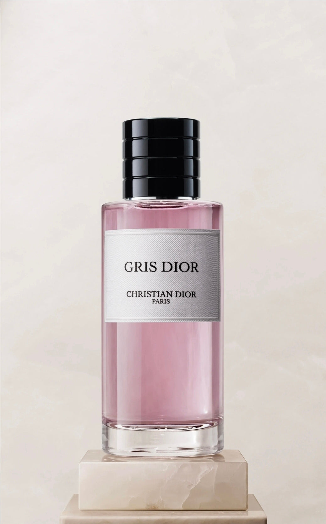 Dior Gris Dior
Unisex eau de parfum - chypre notes