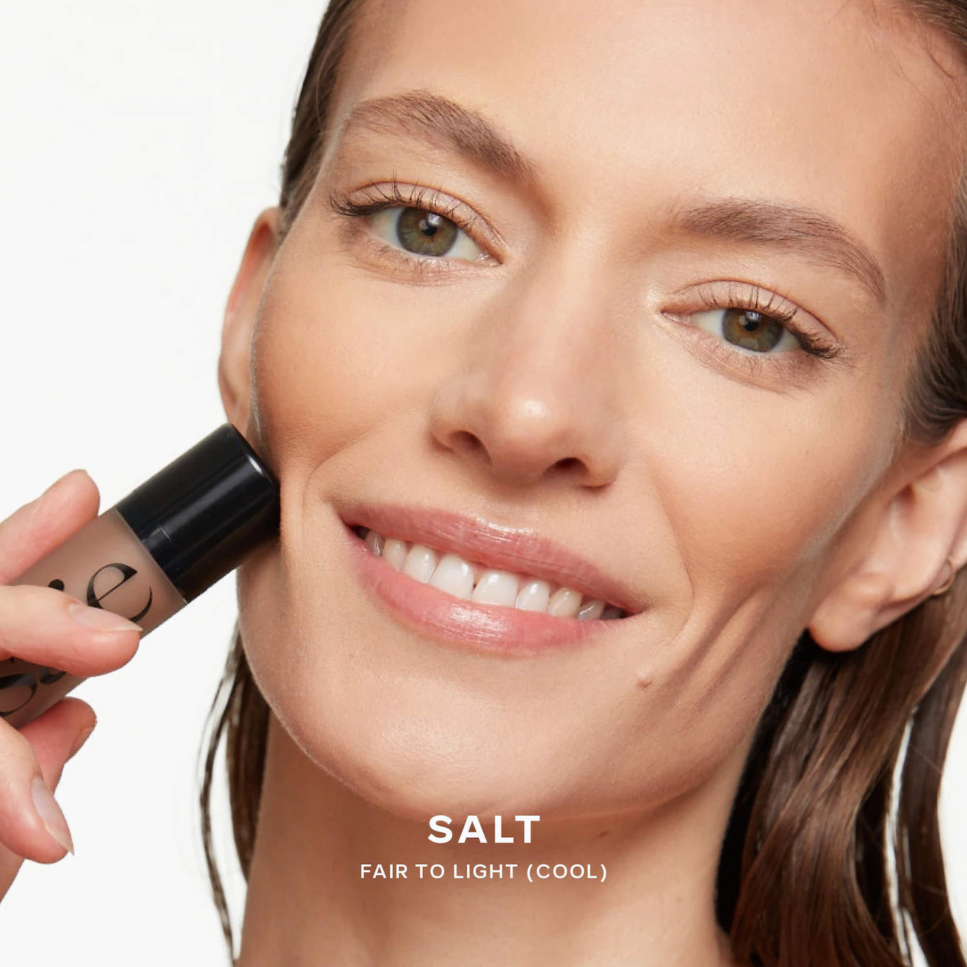 Saie        
Dew Bronze Soft-Focus Sculpting Liquid Bronzer - Salt 🤎